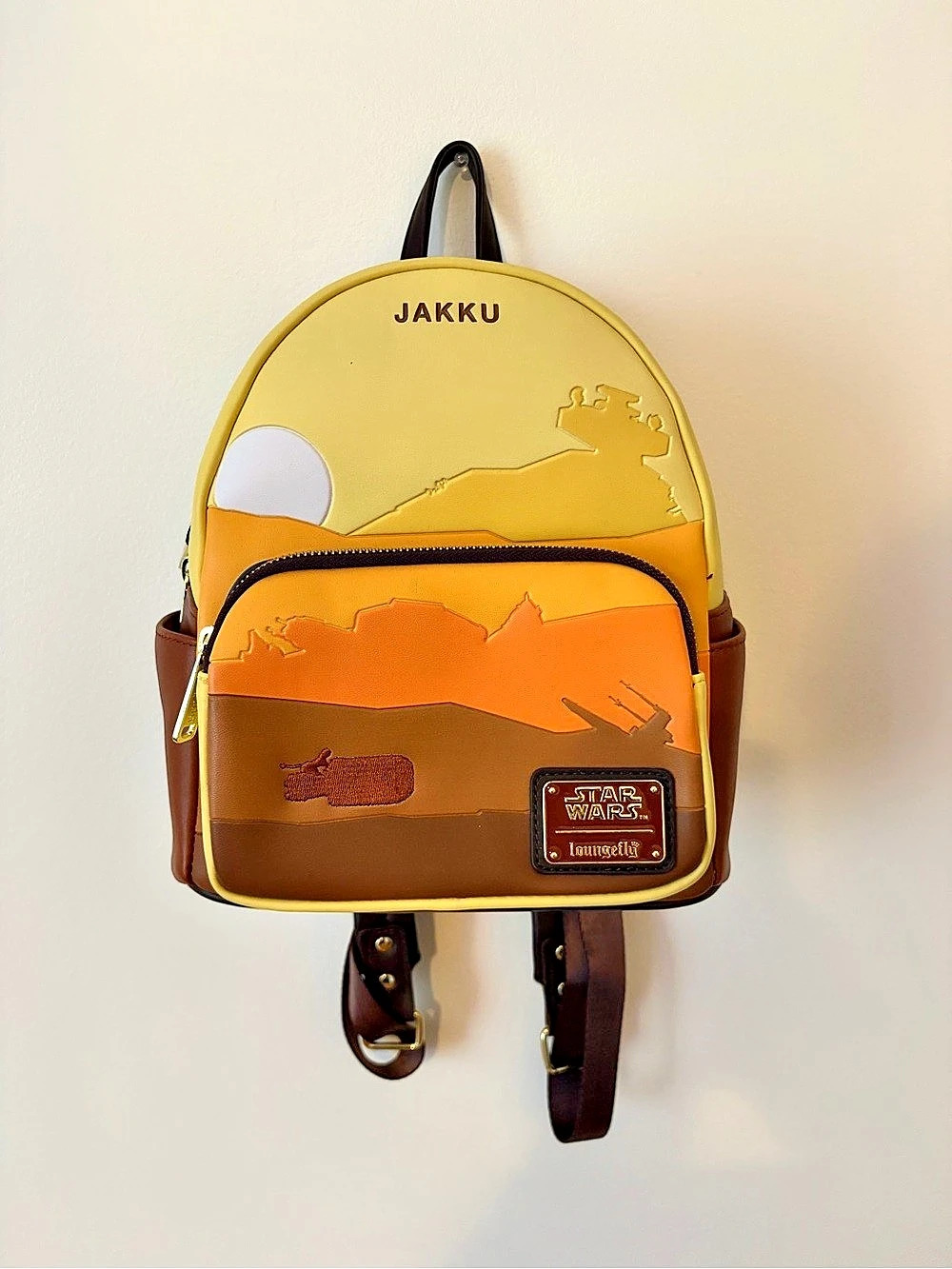 JAKKU Star Wars Loungefly